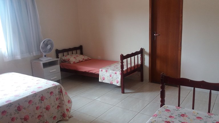 Apt - Família Espaçosa (2 Quartos Casal)