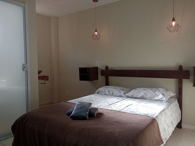 St.07 - Quarto Casal Básico (Ar-condicionado)