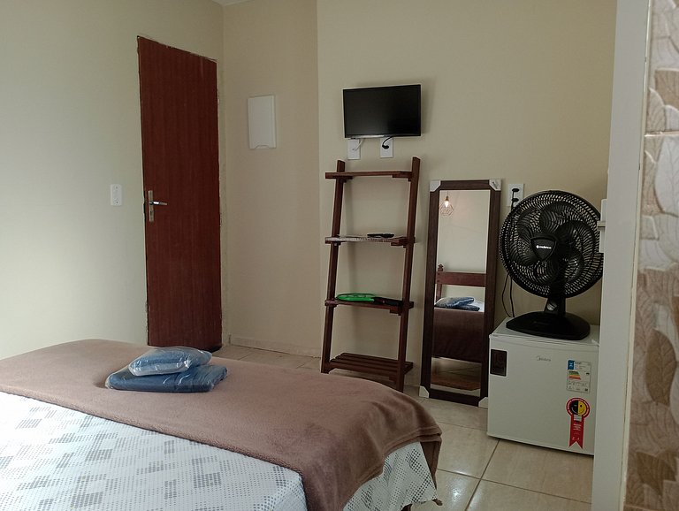 St.7 - Suíte Casal Pequeno (Ar-condicionado)